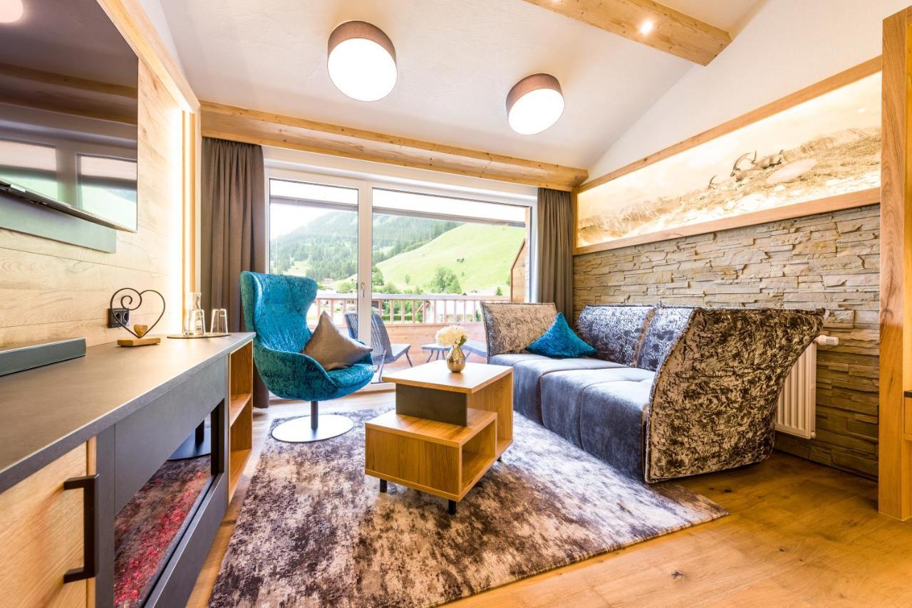 Wohlfuehlhotel Berg Heil Holzgau Ngoại thất bức ảnh