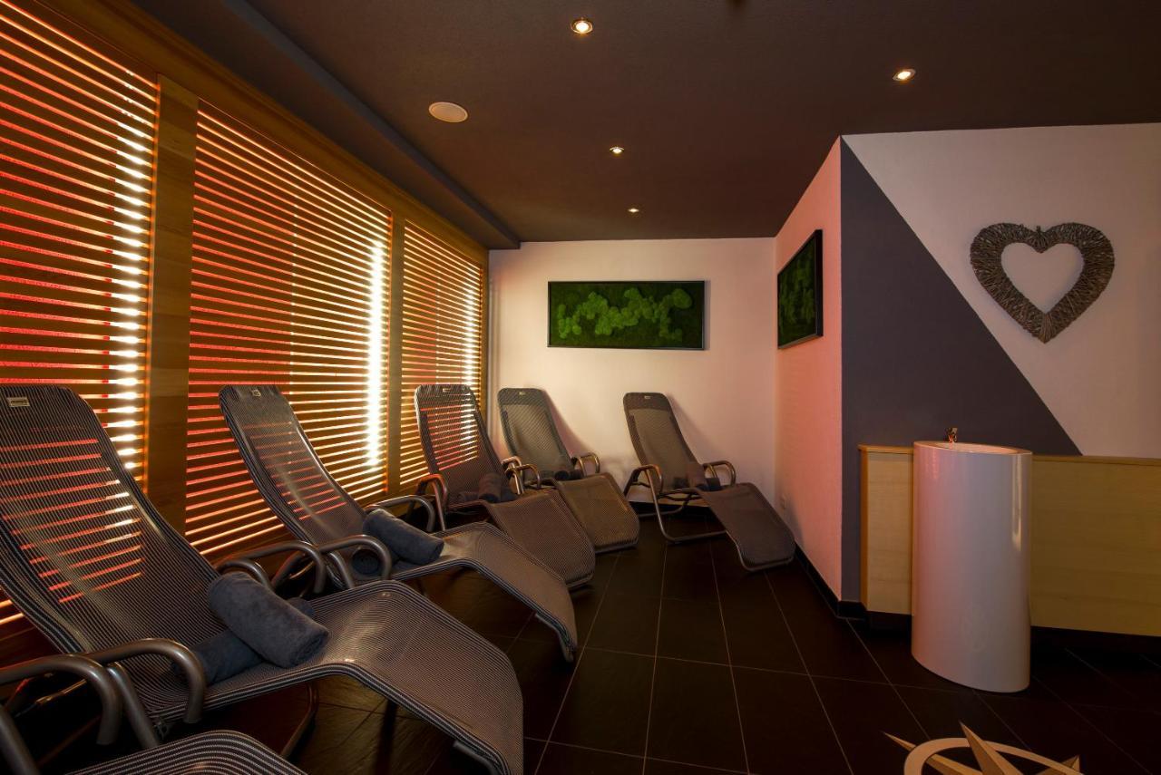 Wohlfuehlhotel Berg Heil Holzgau Ngoại thất bức ảnh