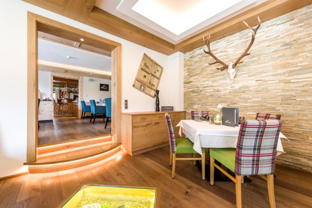 Wohlfuehlhotel Berg Heil Holzgau Ngoại thất bức ảnh