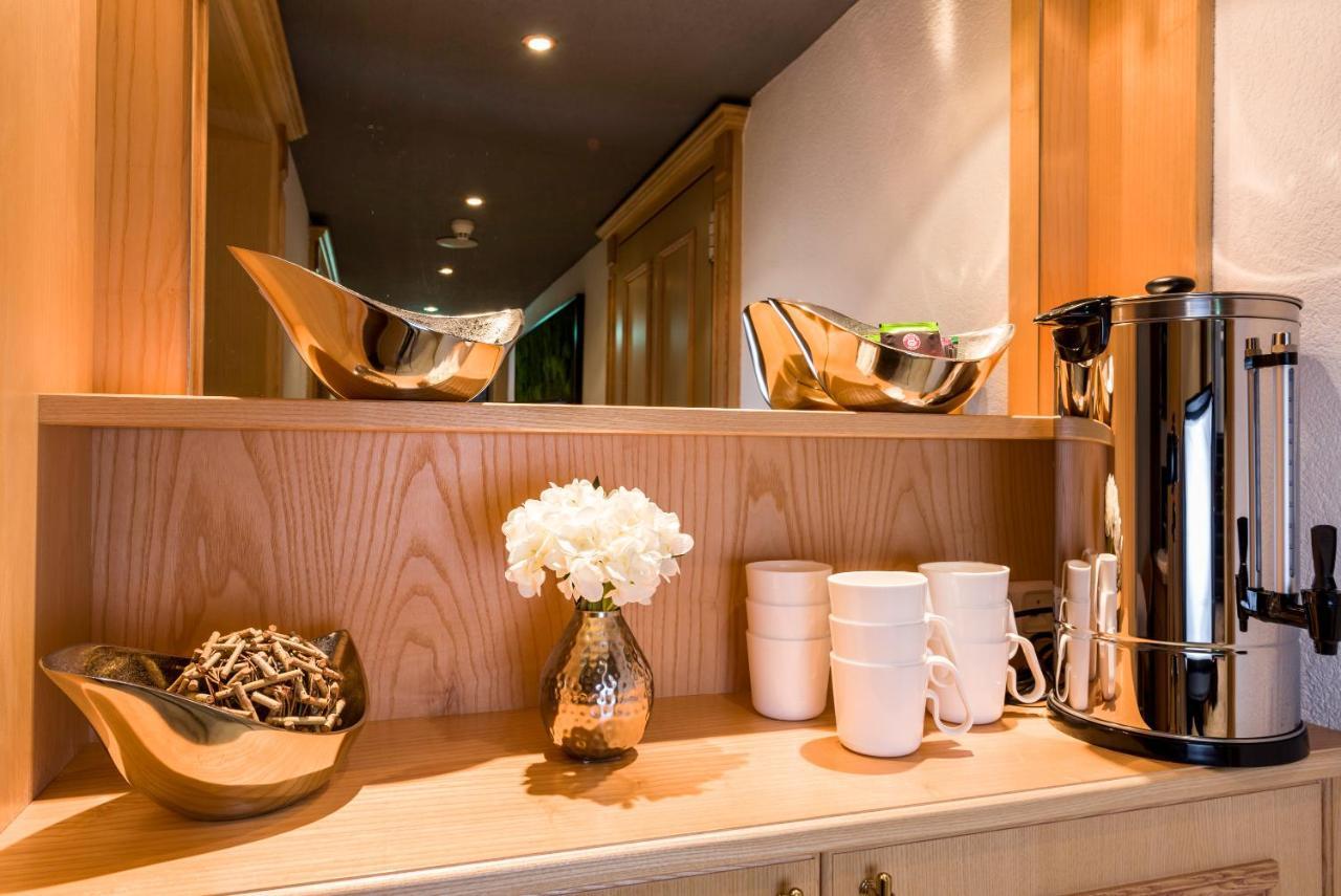Wohlfuehlhotel Berg Heil Holzgau Ngoại thất bức ảnh